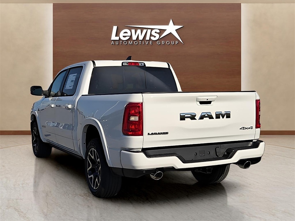 New 2026 Ram 1500 LARAMIE CREW CAB 4X4 5'7 BOX Pickup