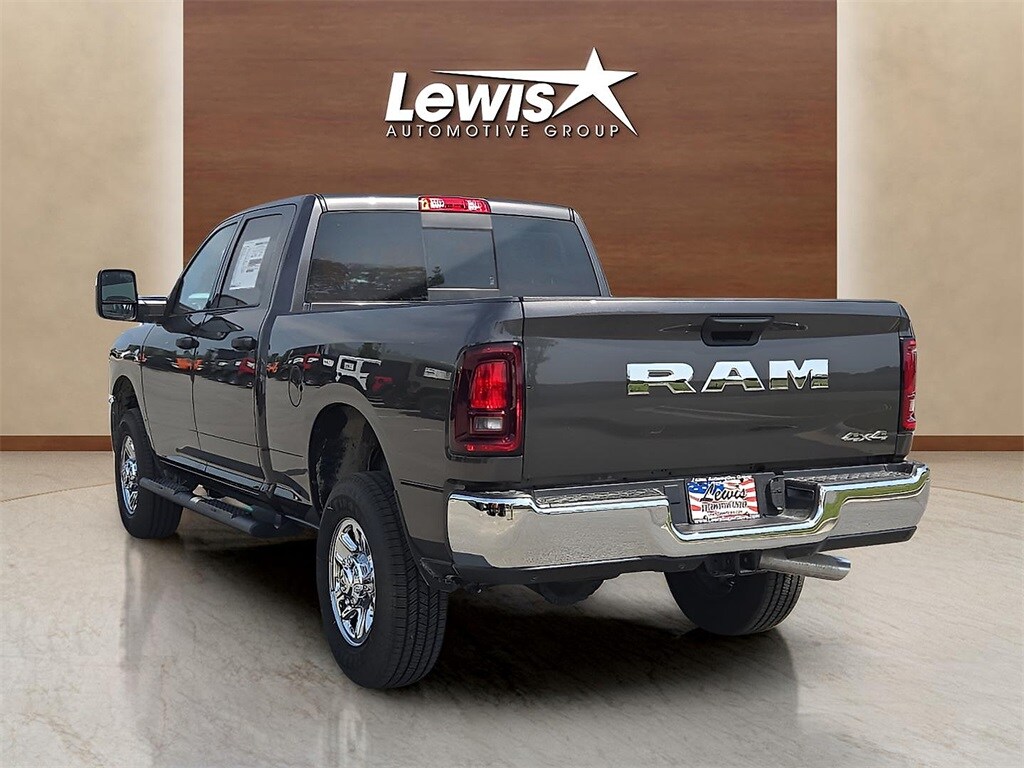 2026 Ram 2500 Tradesman photo 4