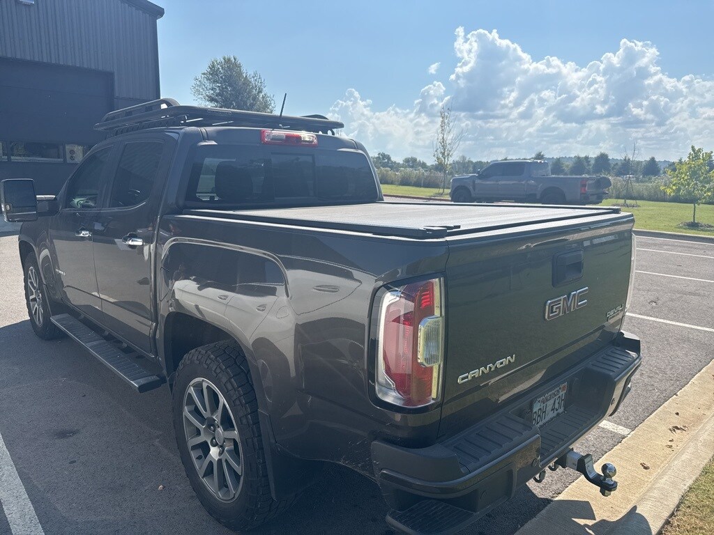 2019 Gmc Canyon Denali photo 2