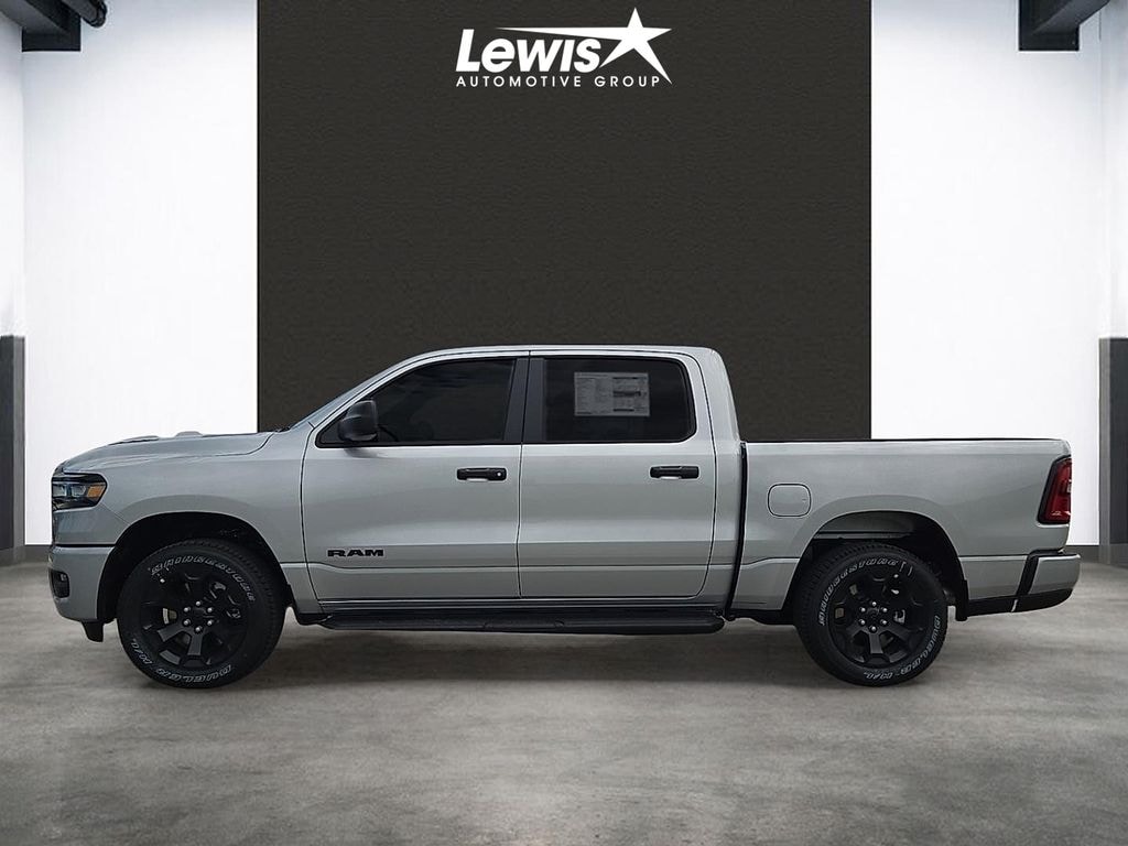 New 2026 Ram 1500 EXPRESS CREW CAB 4X4 5'7 BOX Pickup