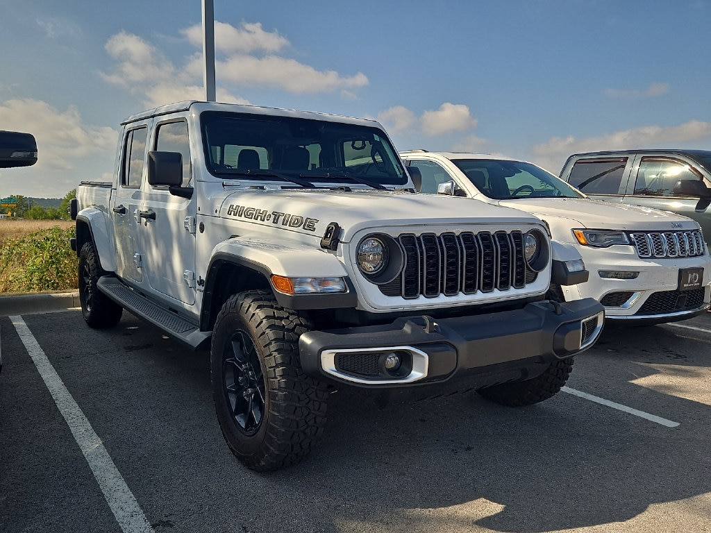 Used 2025 Jeep Gladiator High Tide Truck Crew Cab