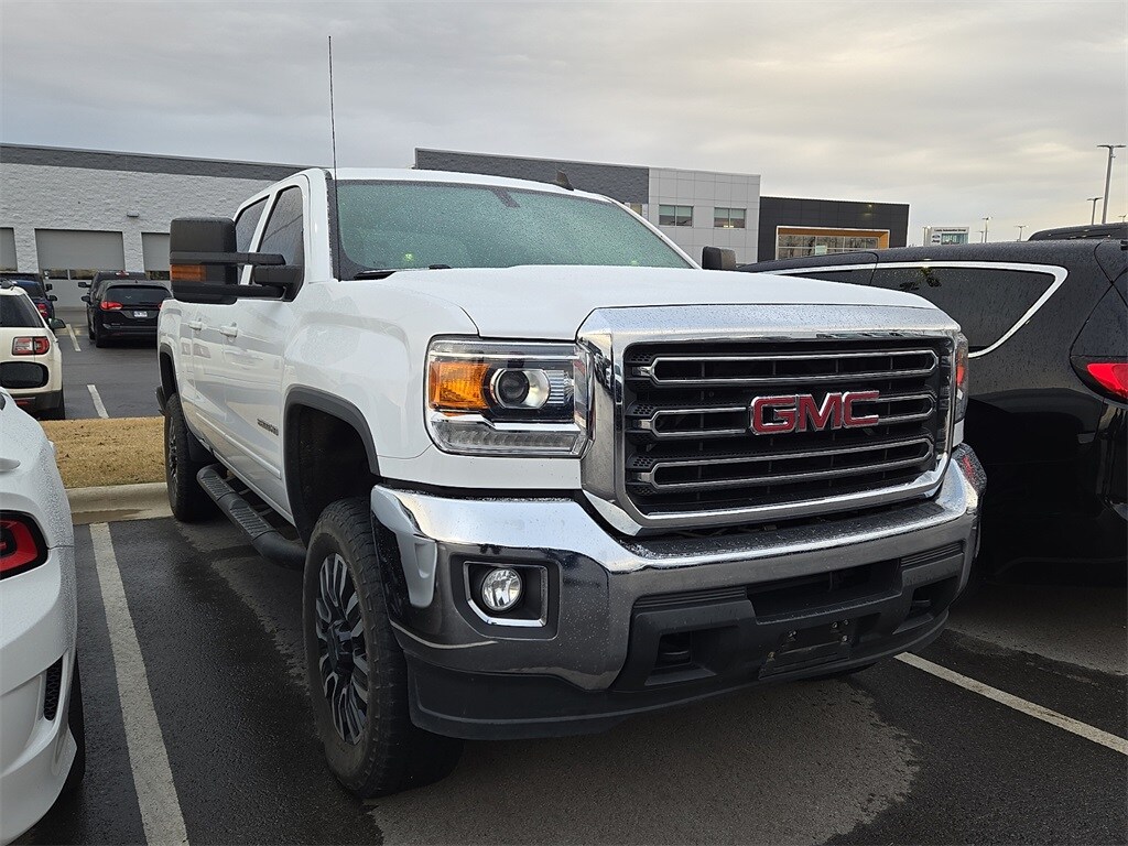 2018 Gmc Sierra SLE photo 3