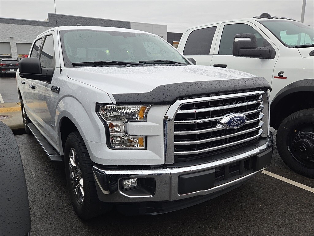 2016 Ford F-150 XLT photo 4