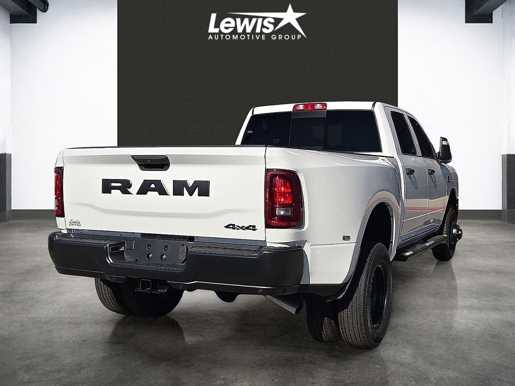 New 2026 Ram 3500 TRADESMAN CREW CAB 4X4 8' BOX Pickup