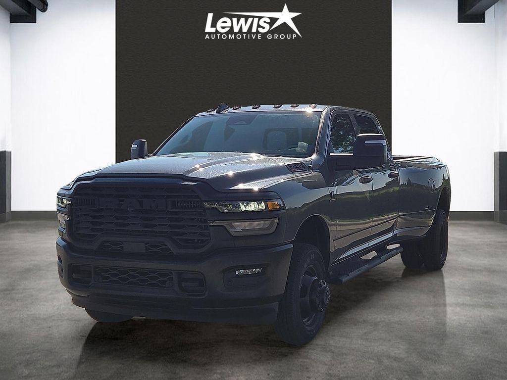New 2026 Ram 3500 TRADESMAN CREW CAB 4X4 8' BOX Pickup