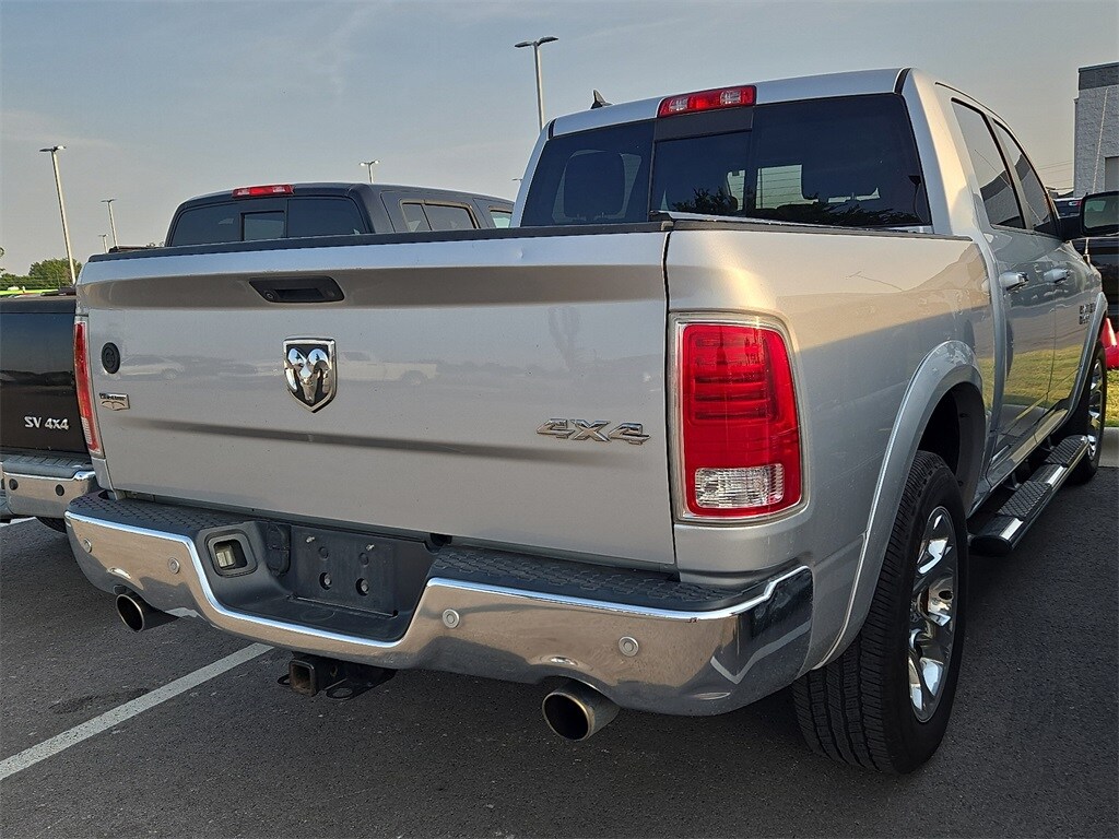 2015 Ram 1500 Laramie photo 2
