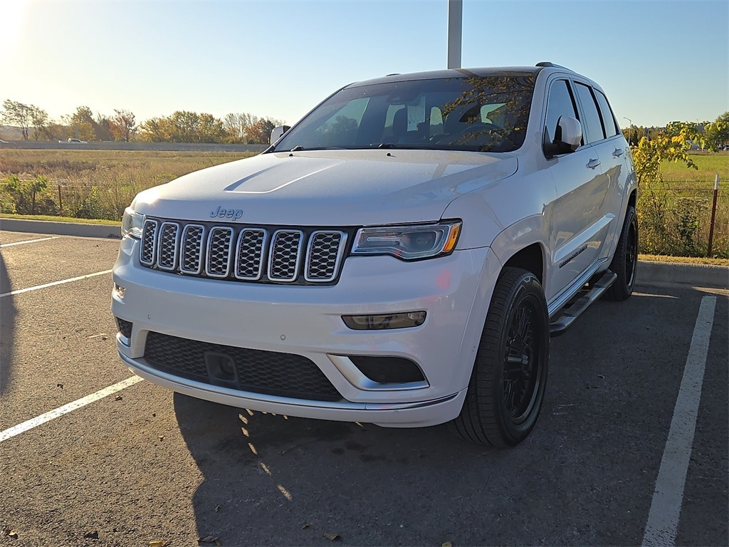 2021 Jeep Grand Cherokee Summit's photo