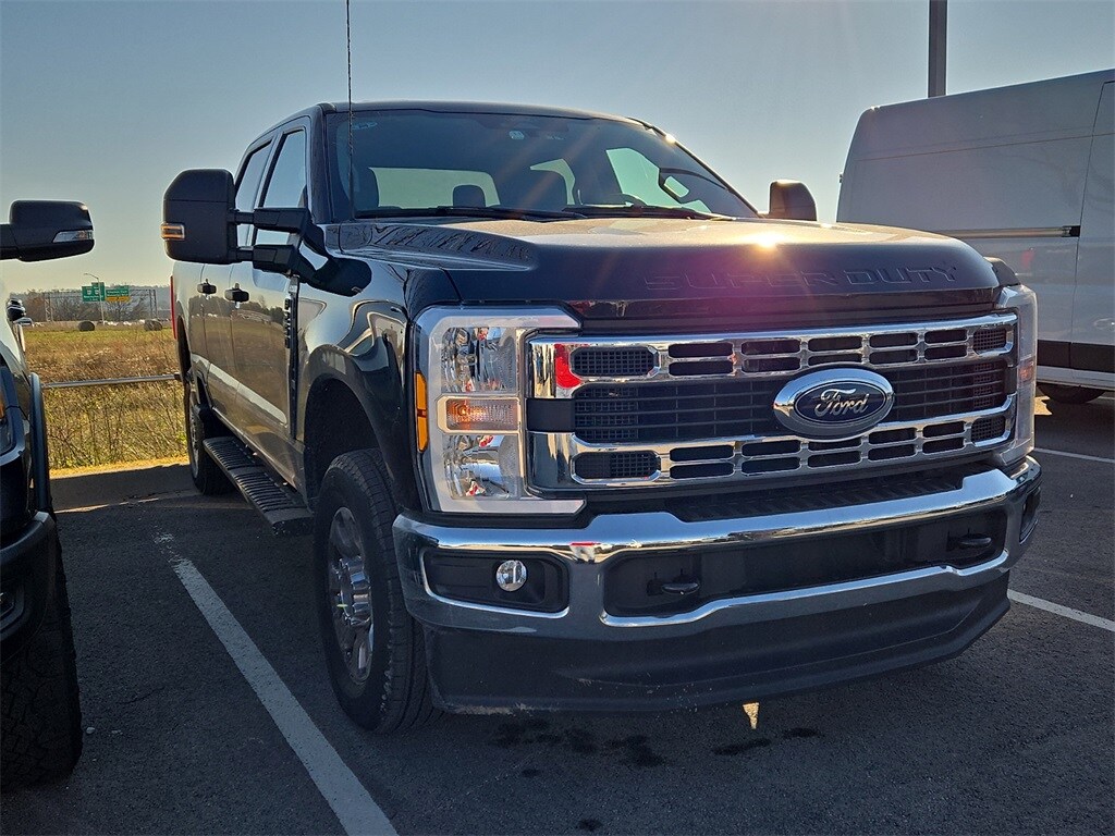 2024 Ford F-250 photo 4