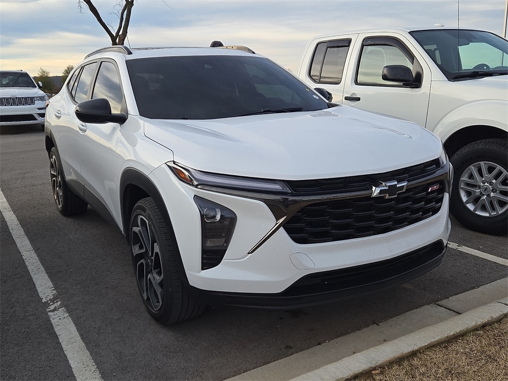 Used 2024 Chevrolet Trax 2RS SUV