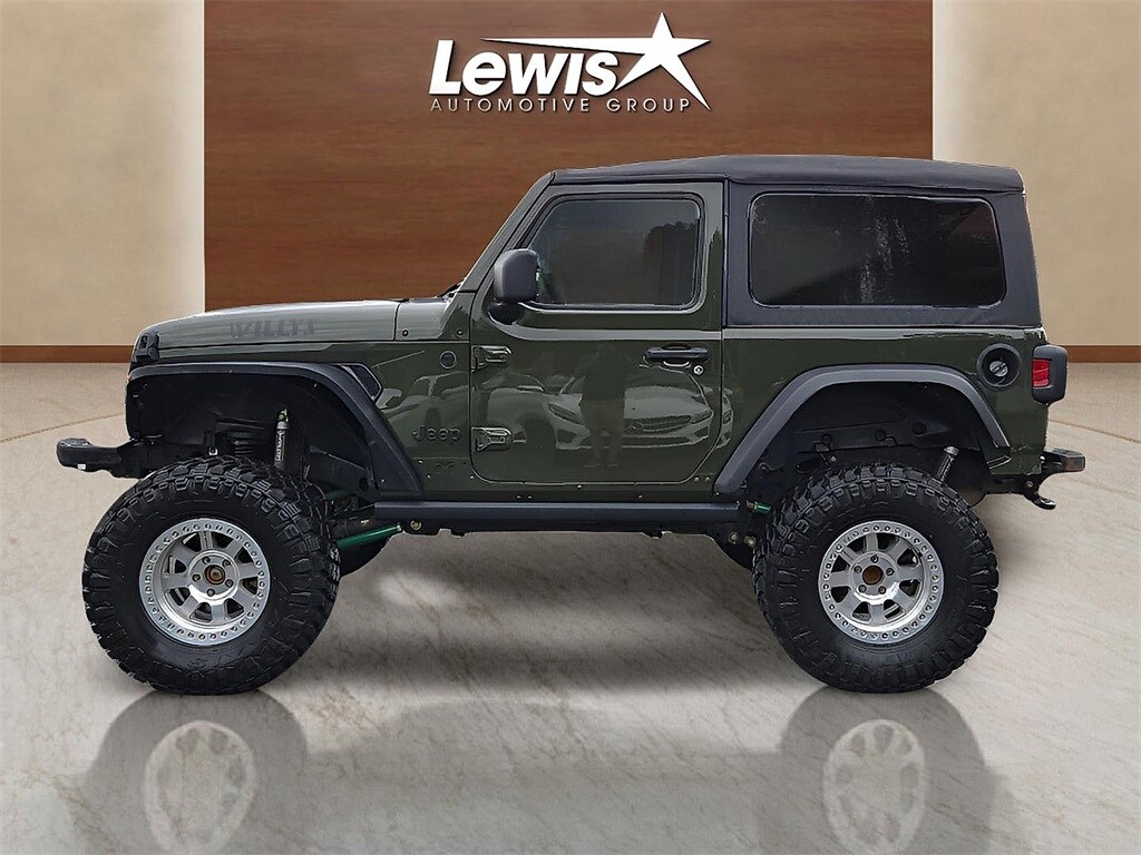 2022 Jeep Wrangler Willys photo 2