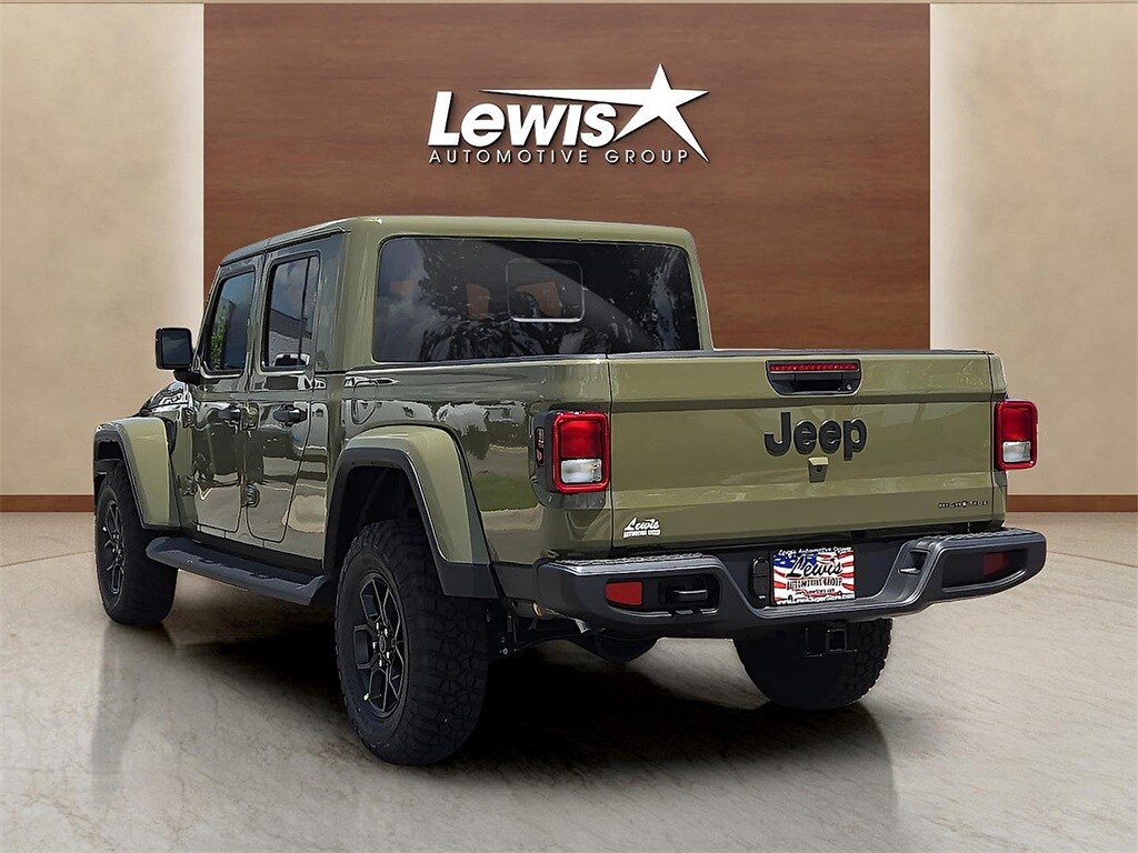 2025 Jeep Gladiator Sport photo 3