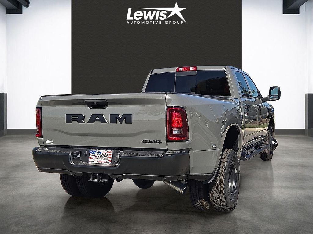 New 2026 Ram 3500 TRADESMAN CREW CAB 4X4 8' BOX Pickup