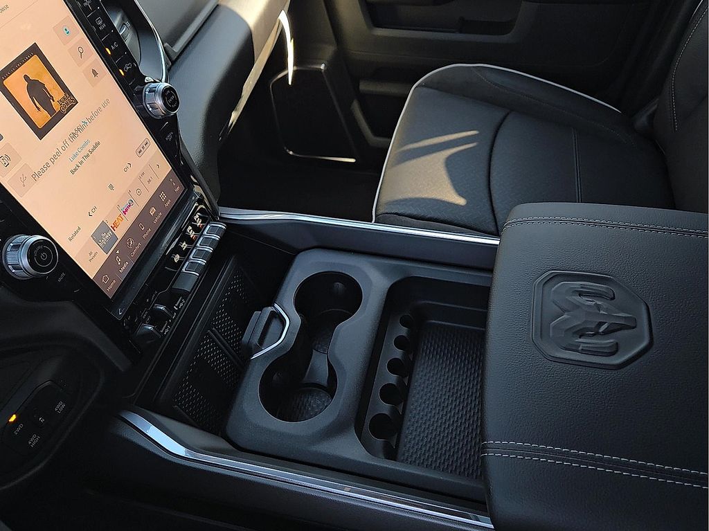 2026 RAM 2500 Laramie - Photo 20