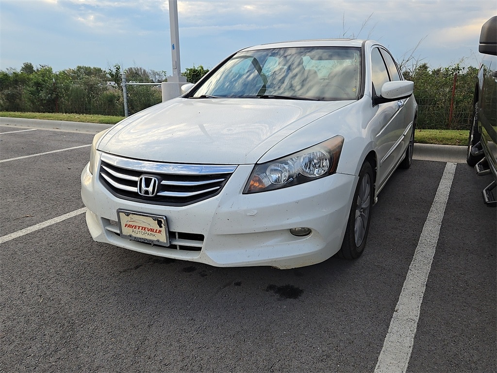 Used 2011 Honda Accord EX-L Sedan