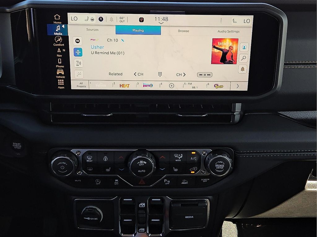 2026 Jeep Wrangler 4-Door Sahara - Photo 12