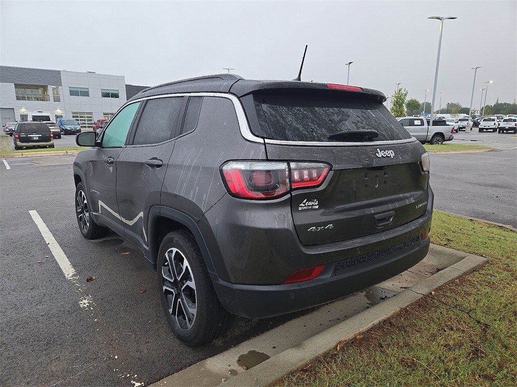 2024 Jeep Compass Limited photo 3