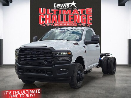 2026 Ram 3500 Chassis Cab TRADESMAN  REGULAR  4X4 60' CA Pickup