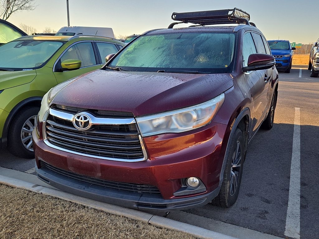 Used 2016 Toyota Highlander XLE V6 SUV