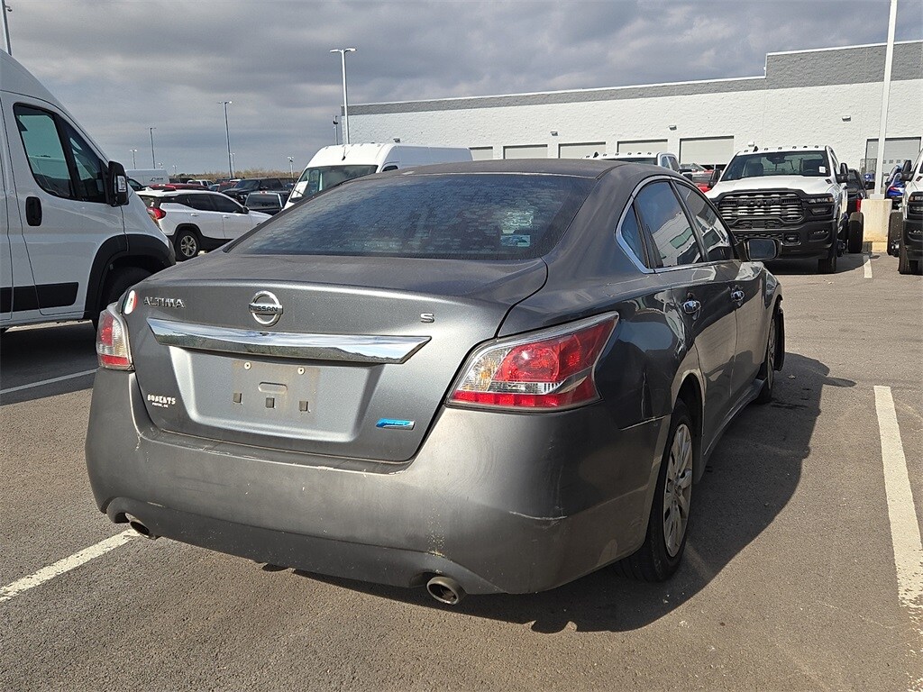 2014 Nissan Altima 2.5 S photo 3