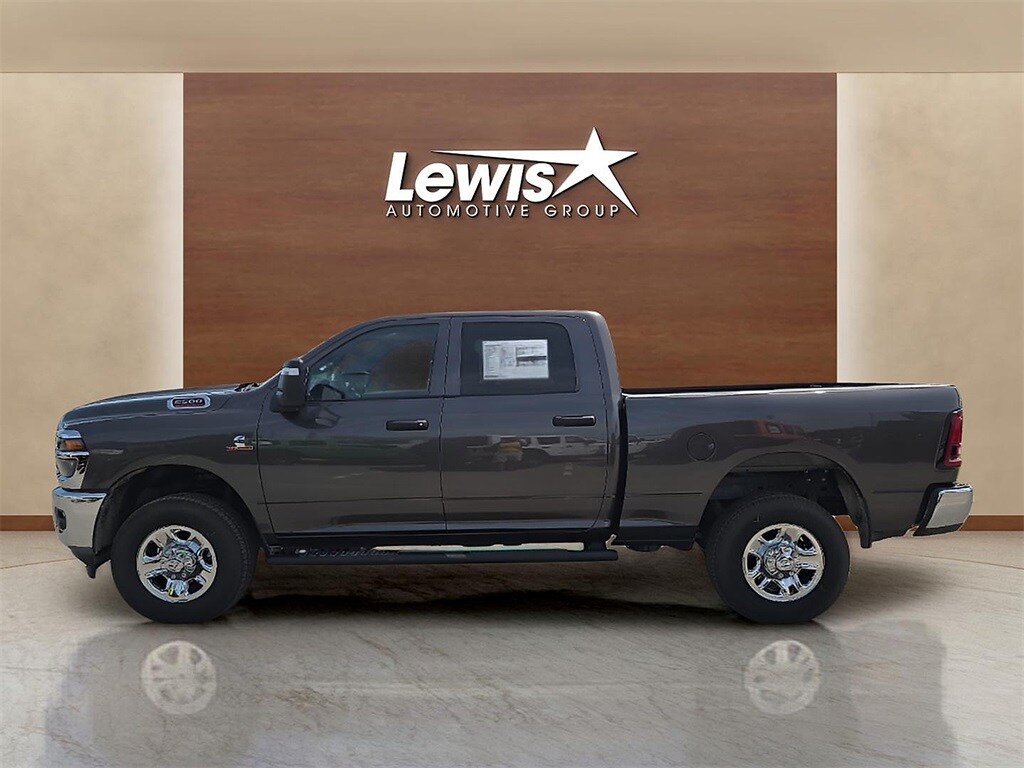2026 Ram 2500 Tradesman photo 3