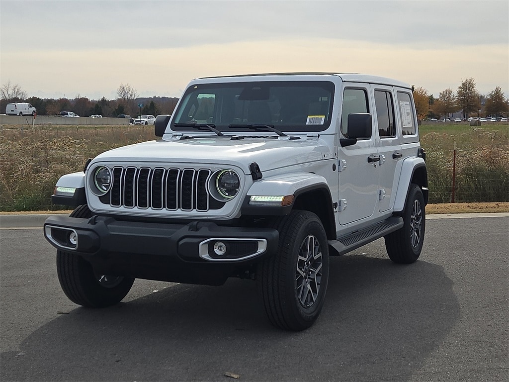 2026 Jeep Wrangler 4-Door Sahara's photo
