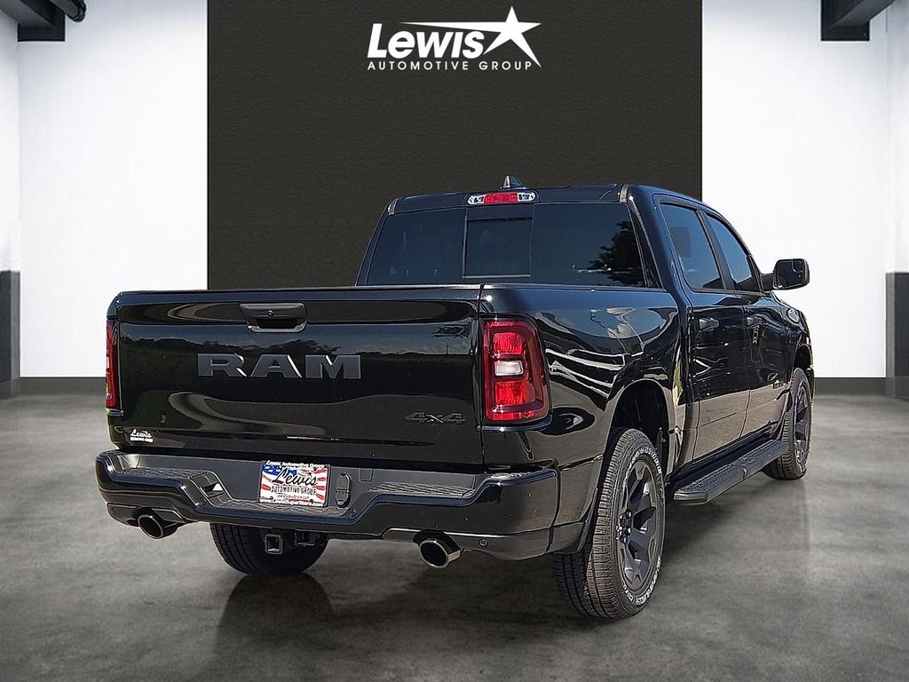 New 2026 Ram 1500 EXPRESS CREW CAB 4X4 5'7 BOX Pickup