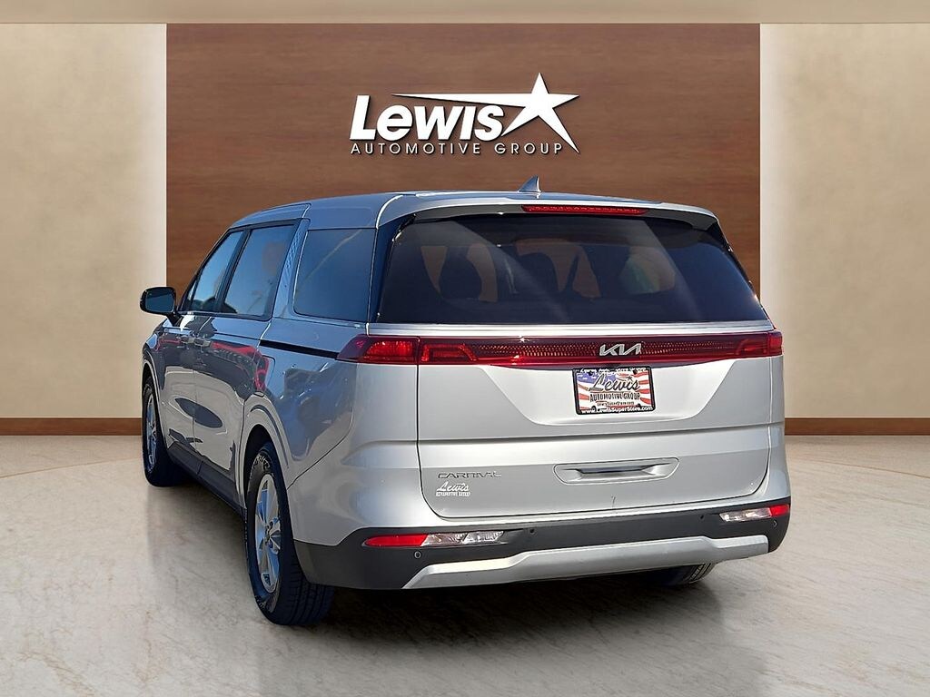 Used 2023 Kia Carnival LX MPV