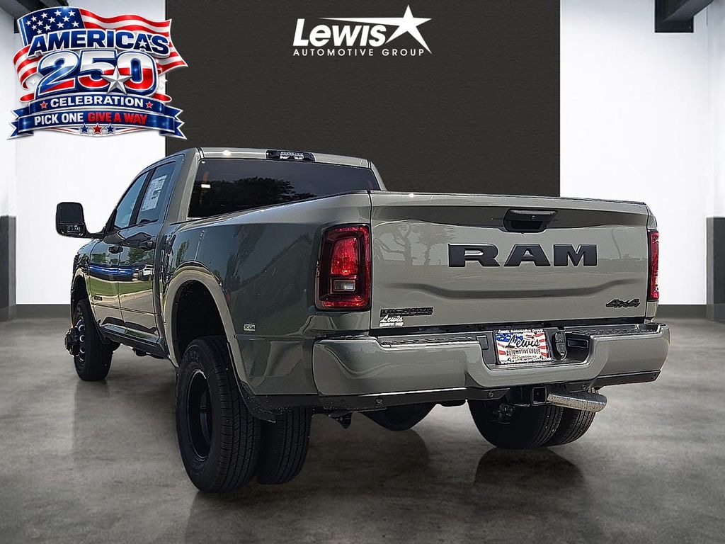 New 2026 Ram 3500 BIG HORN CREW CAB 4X4 8' BOX Pickup