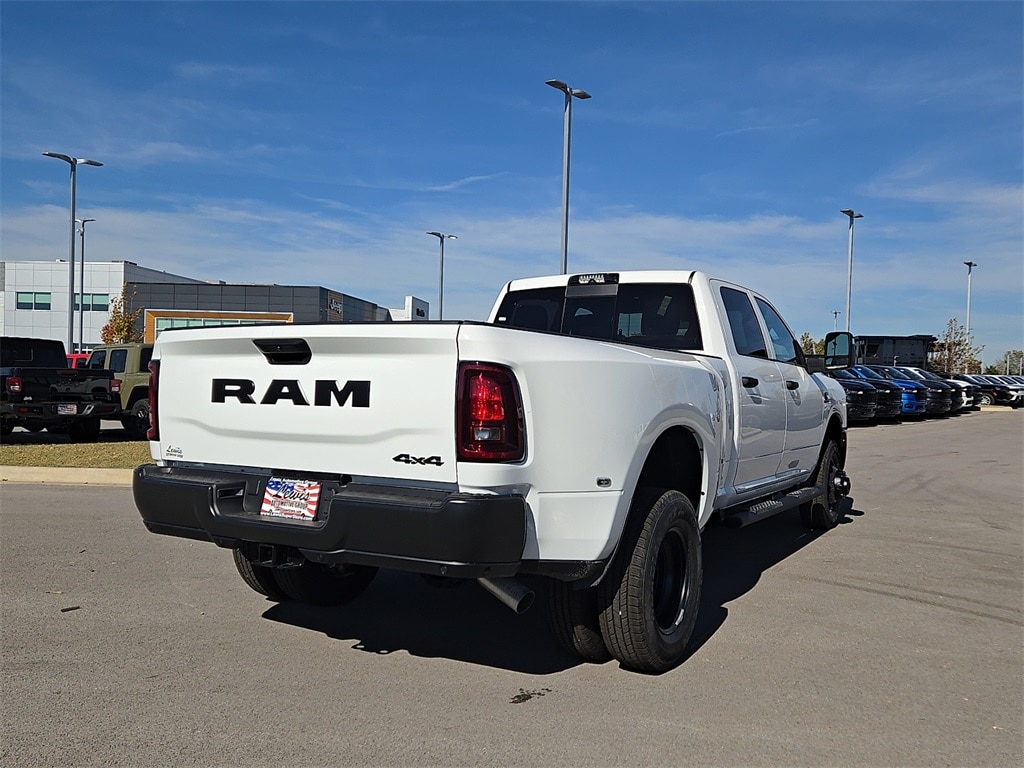 New 2026 Ram 3500 TRADESMAN CREW CAB 4X4 8' BOX Pickup