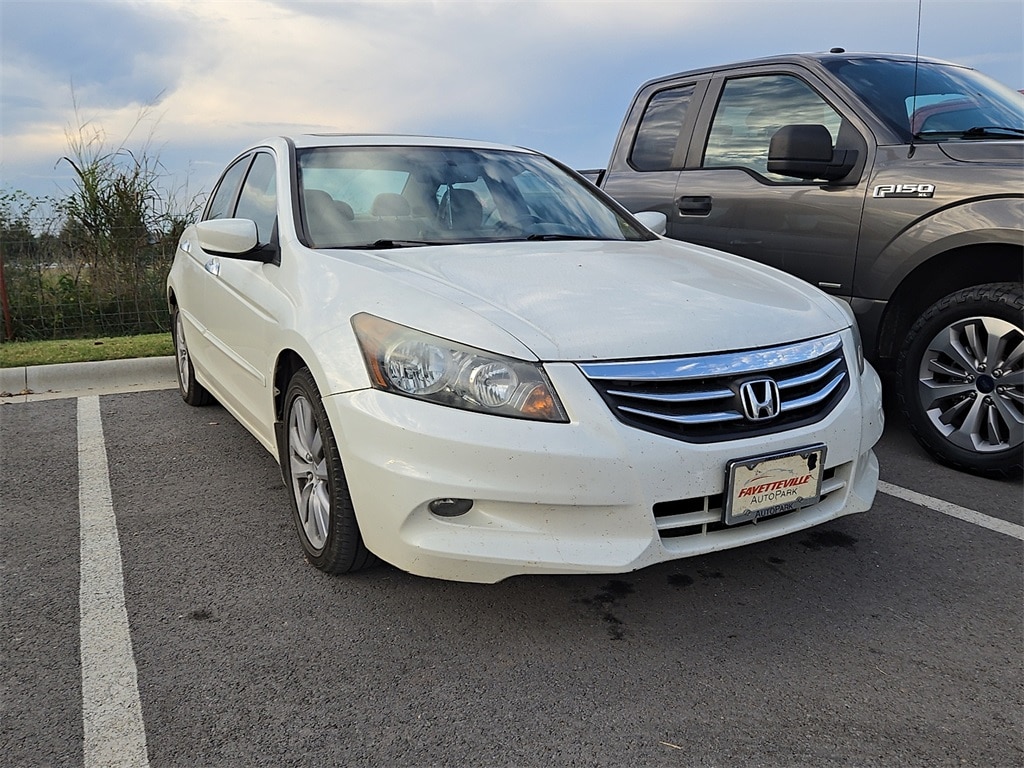Used 2011 Honda Accord EX-L Sedan