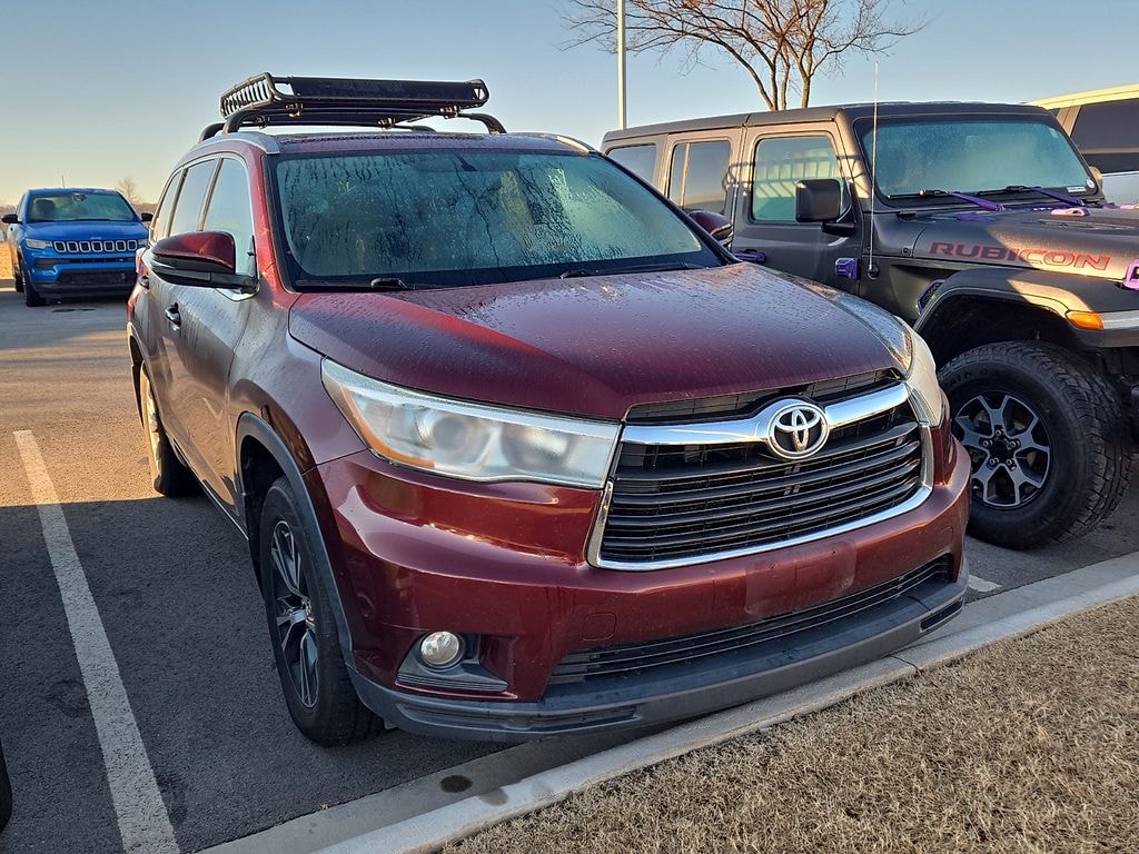Used 2016 Toyota Highlander XLE V6 SUV