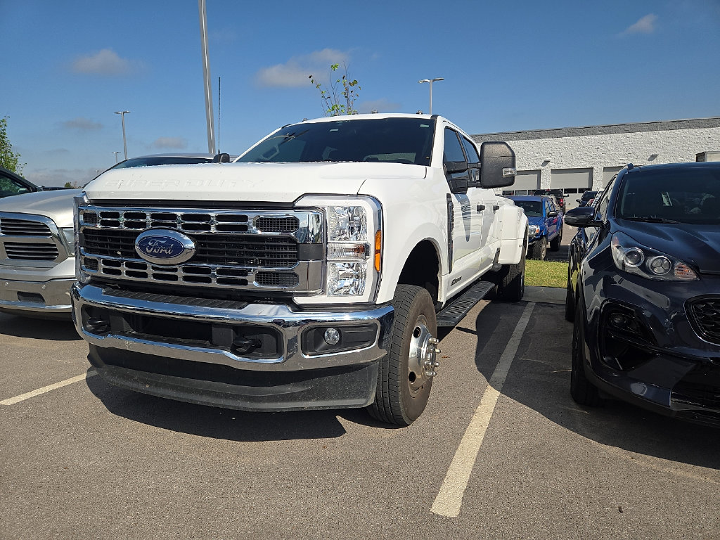  Ford F-350SD