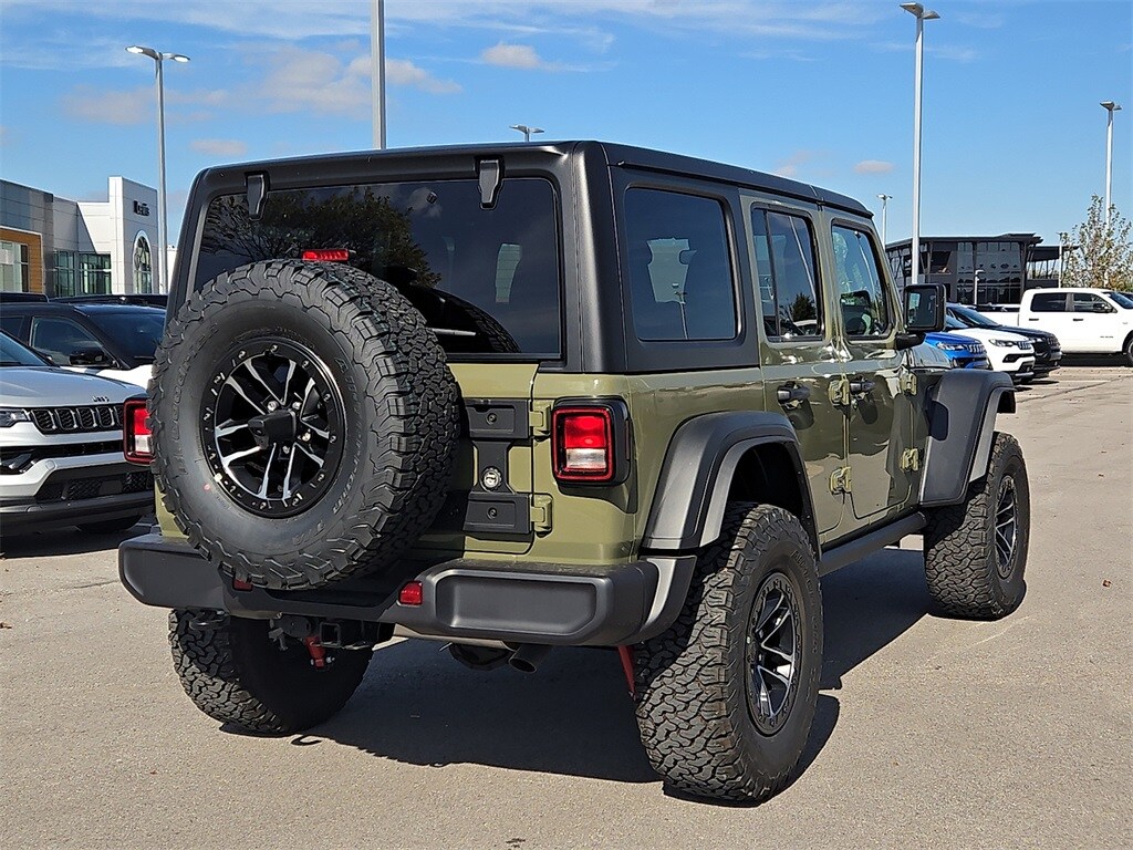 2025 Jeep Wrangler Willys photo 4