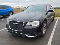 2015 Chrysler 300 Limited Sedan