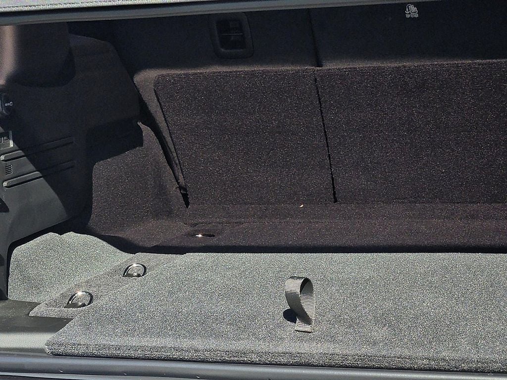 2026 Jeep Wrangler 4-Door Sahara - Photo 8