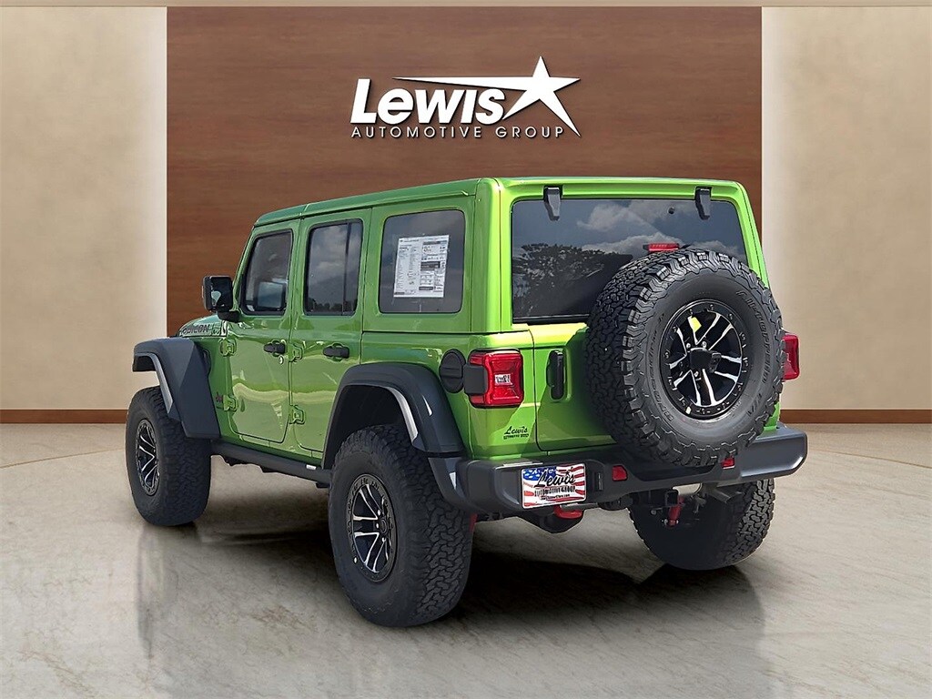 2025 Jeep Wrangler Rubicon photo 3