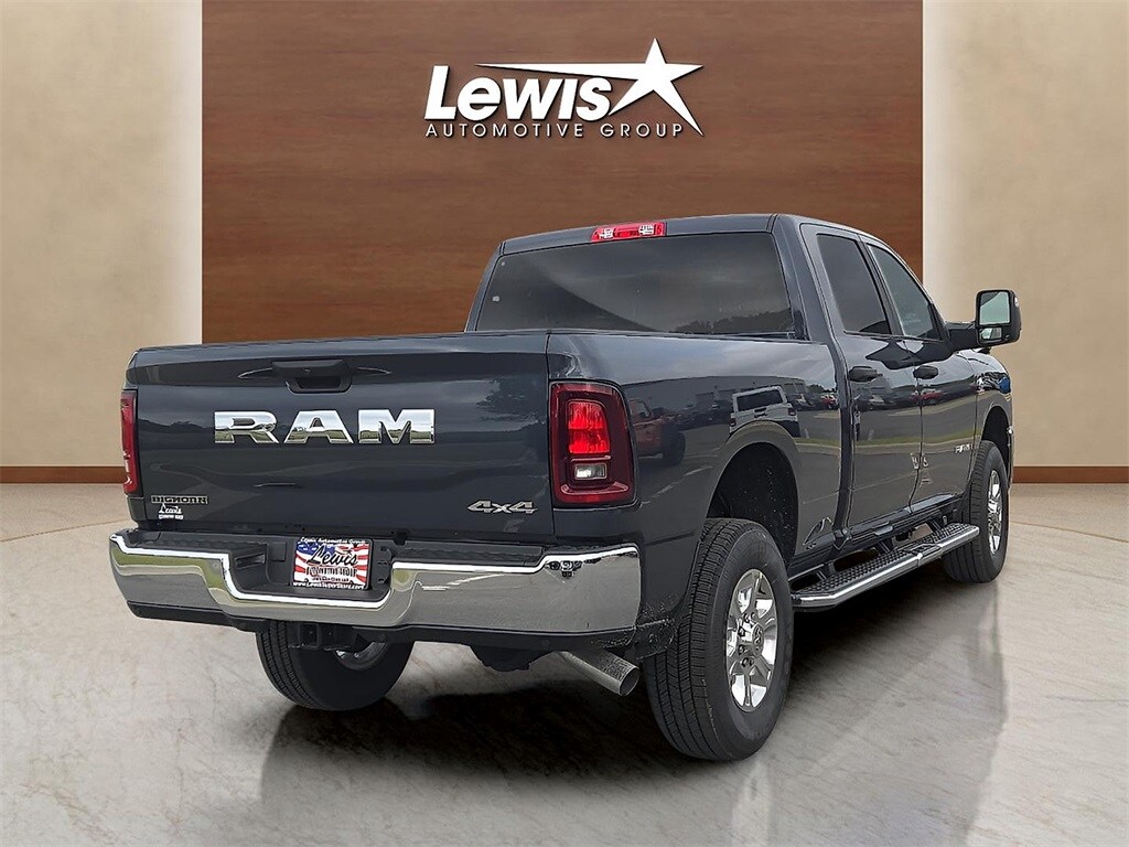 2025 Ram 2500 Big Horn photo 3