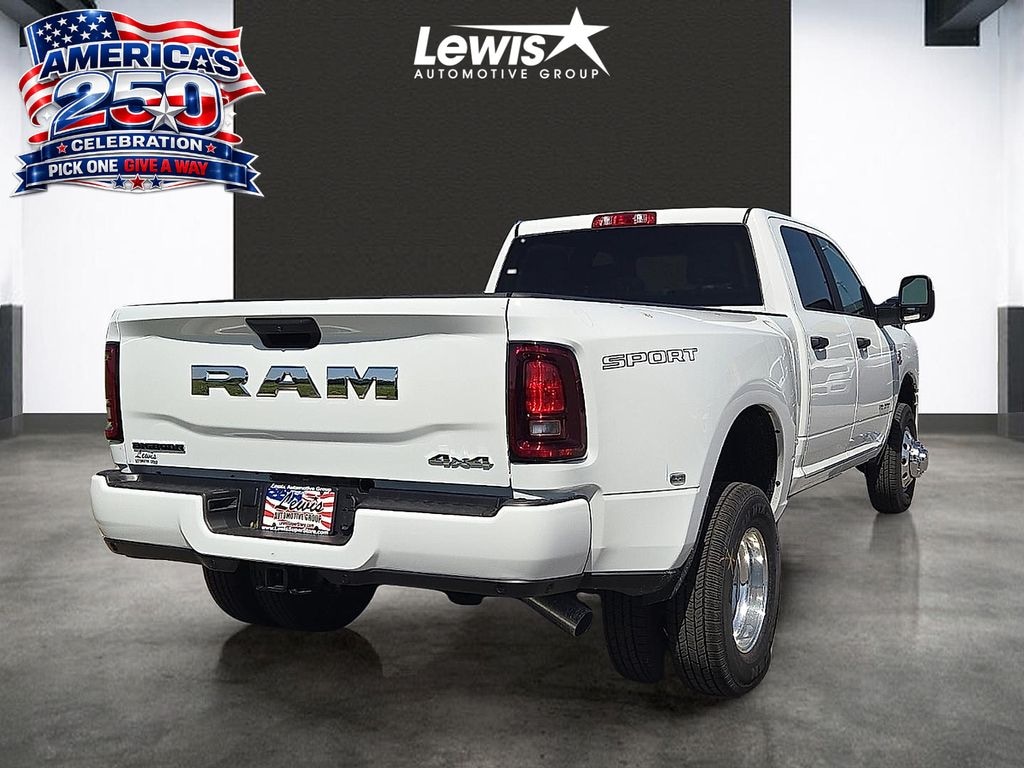 New 2026 Ram 3500 BIG HORN CREW CAB 4X4 8' BOX Pickup