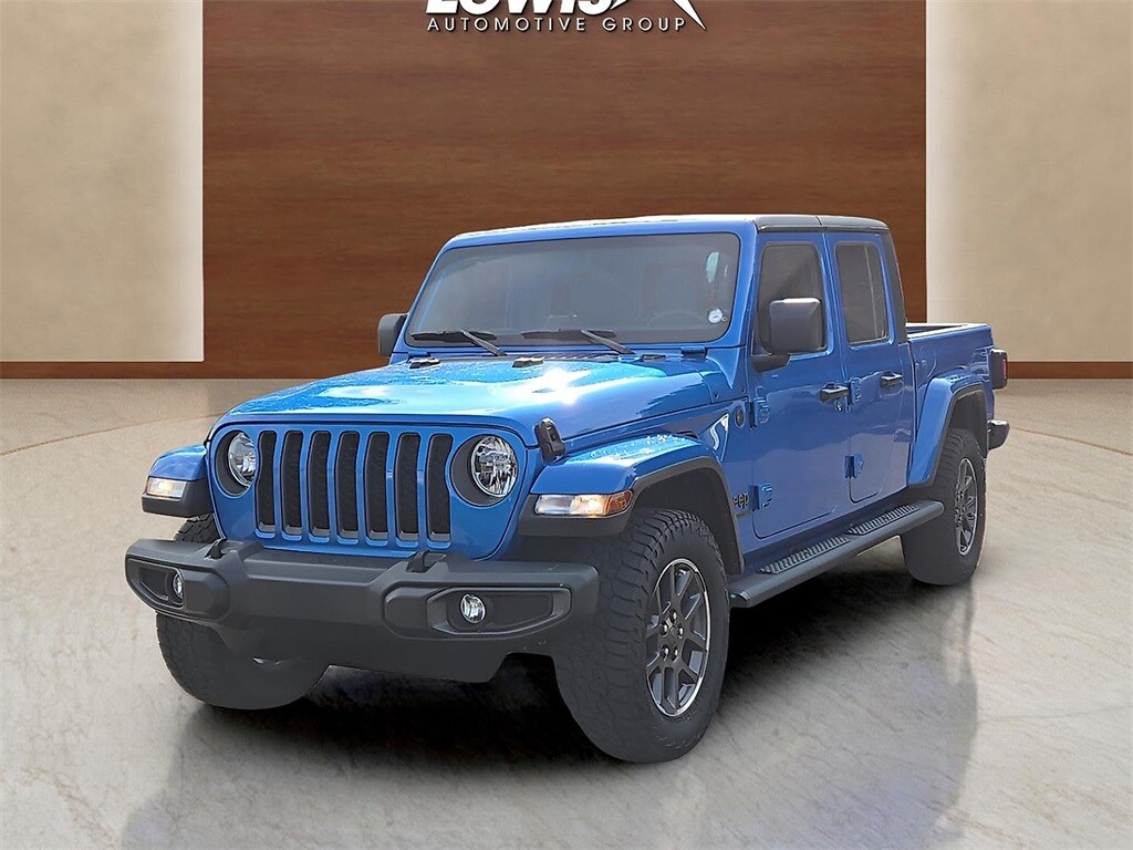 2021 Jeep Gladiator Sport photo 2