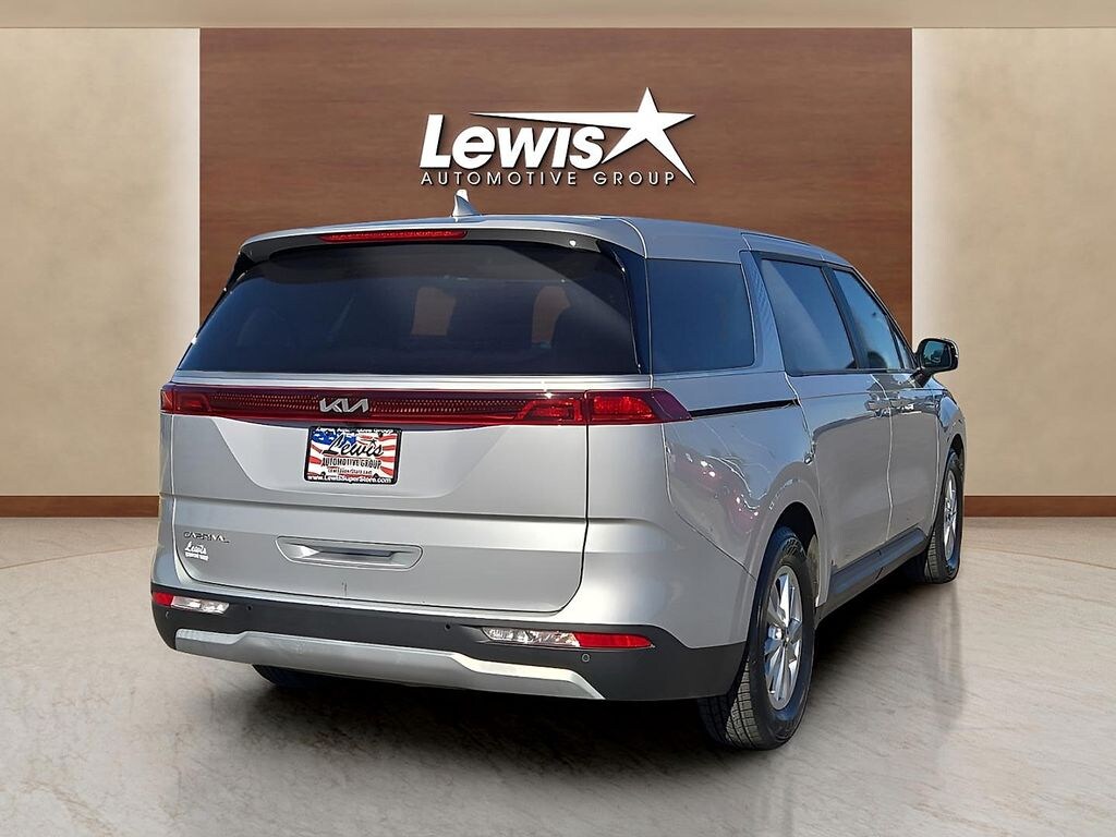 Used 2023 Kia Carnival LX MPV