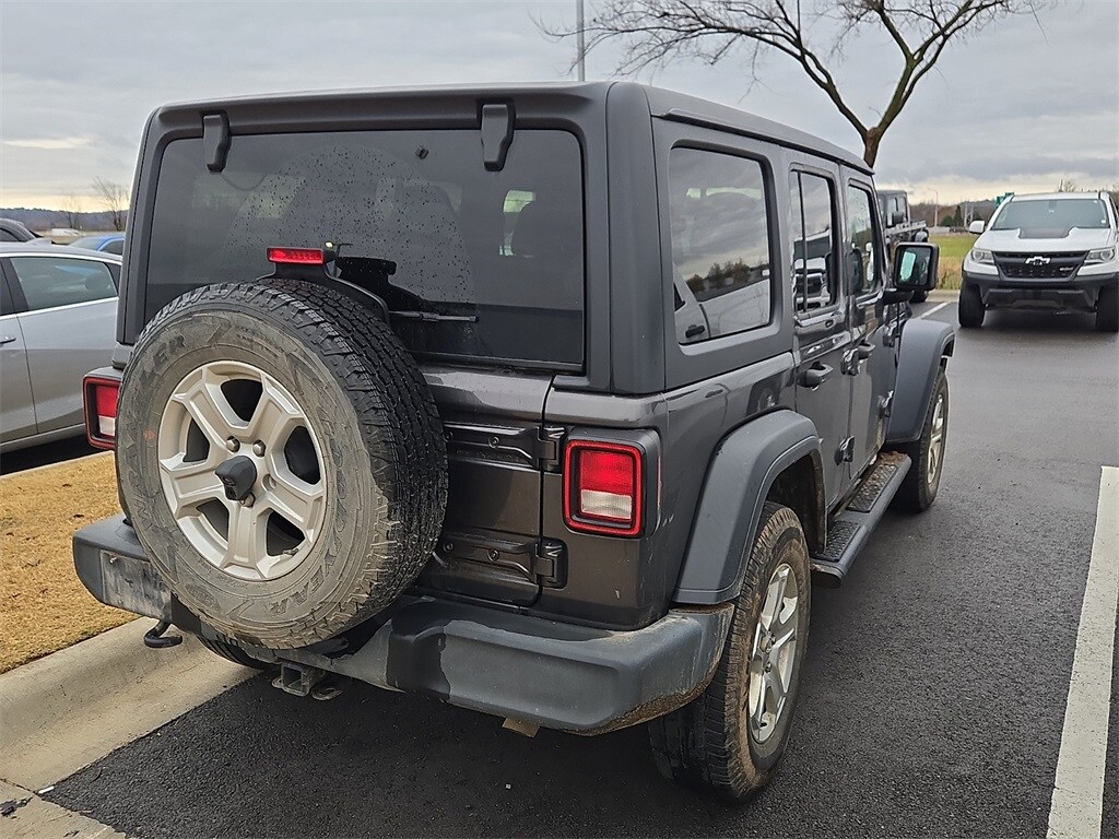 2019 Jeep Wrangler Unlimited Sport S photo 3