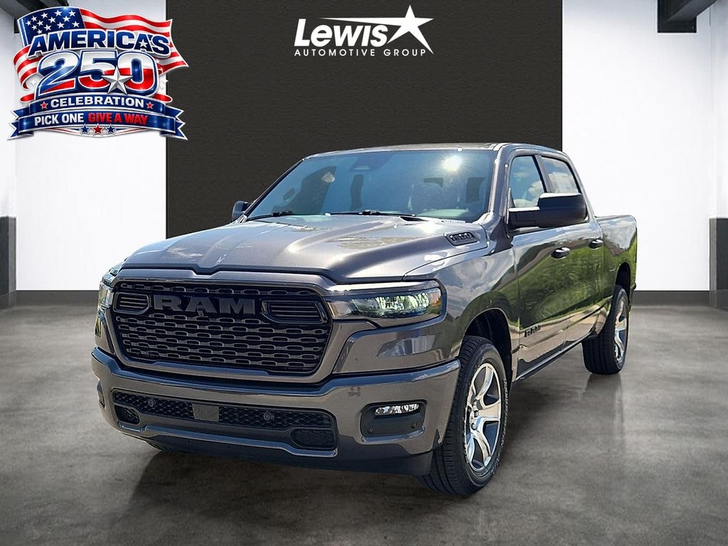 New 2026 Ram 1500 EXPRESS CREW CAB 4X2 5'7 BOX Pickup