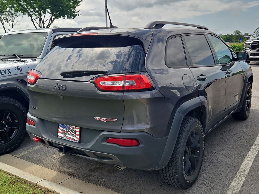 Used 2016 Jeep Cherokee Trailhawk SUV