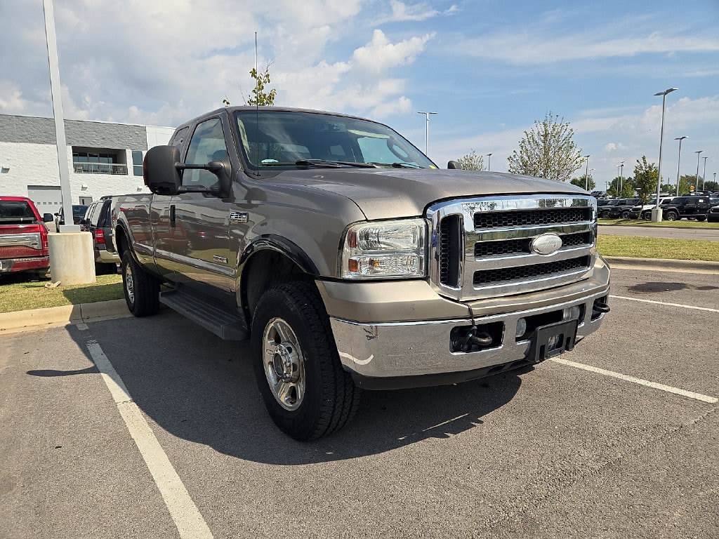 Used 2006 Ford F-350SD Lariat Truck Super Cab