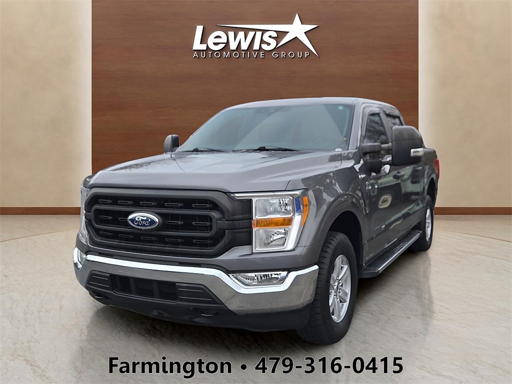2021 Ford F-150 XL's photo