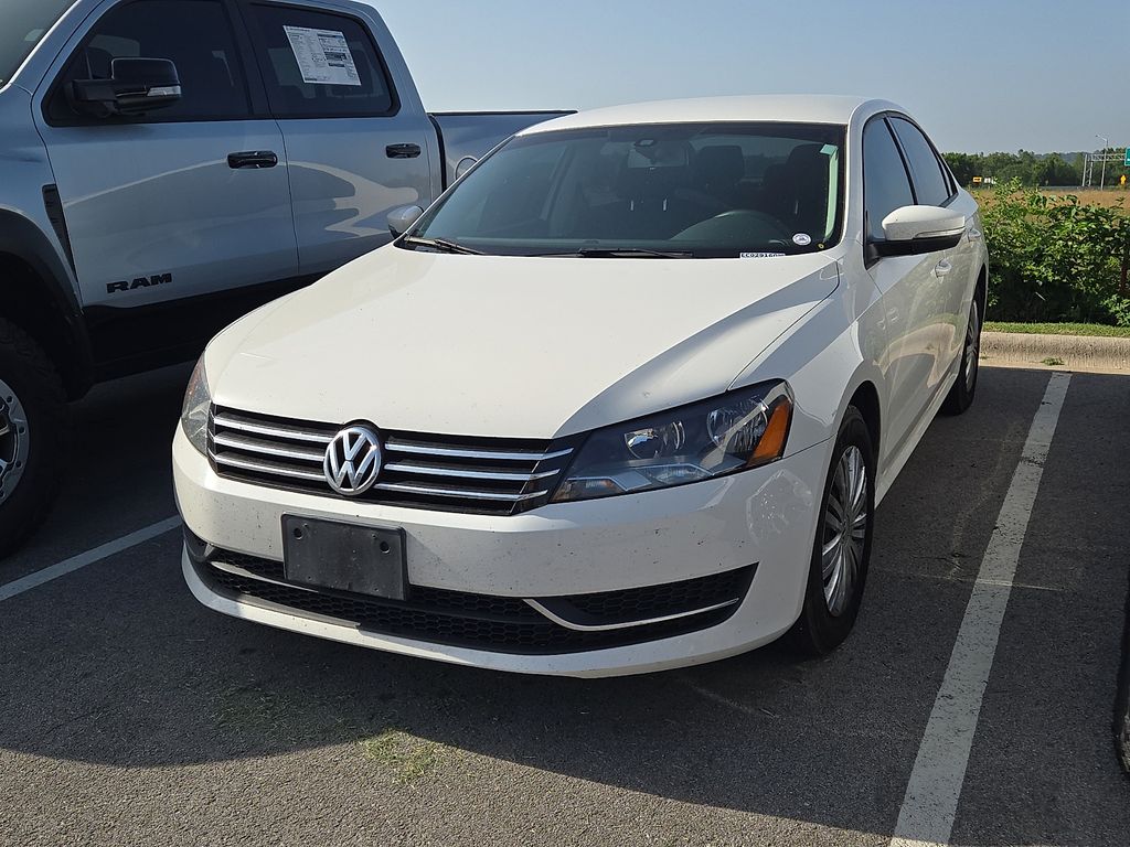2014 Volkswagen Passat 1.8T S DSG's photo