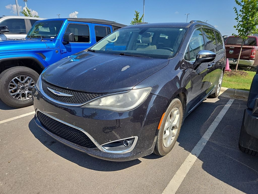 Used 2020 Chrysler Pacifica Limited Van Passenger Van