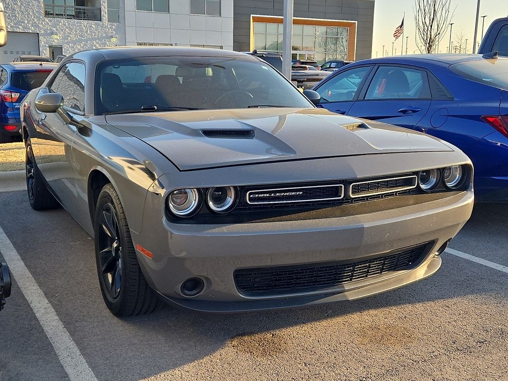 Used 2018 Dodge Challenger SXT Coupe