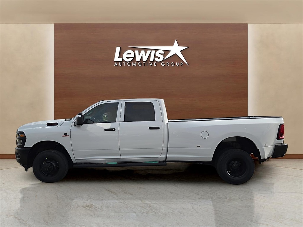 New 2026 Ram 3500 TRADESMAN CREW CAB 4X4 8' BOX Pickup