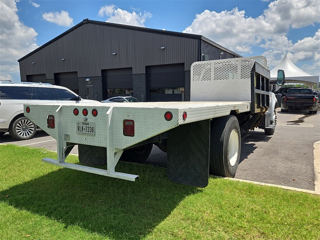 2023 Ford F-650 SuperCab photo 3